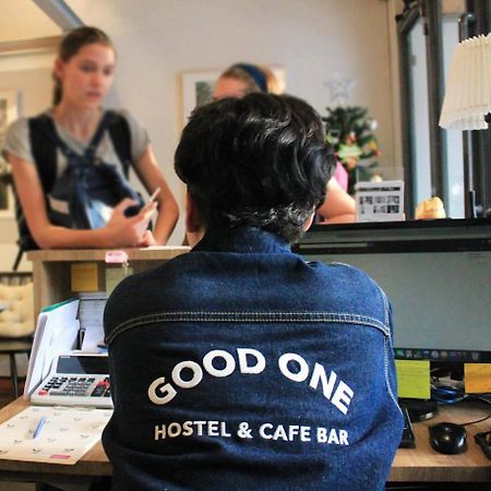 Good One Poshtel & Cafe Bar Hostel Bangkok Exterior foto