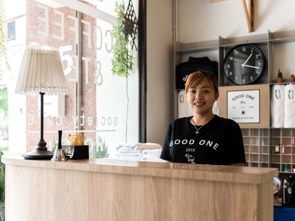 Good One Poshtel & Cafe Bar Hostel Bangkok Exterior foto