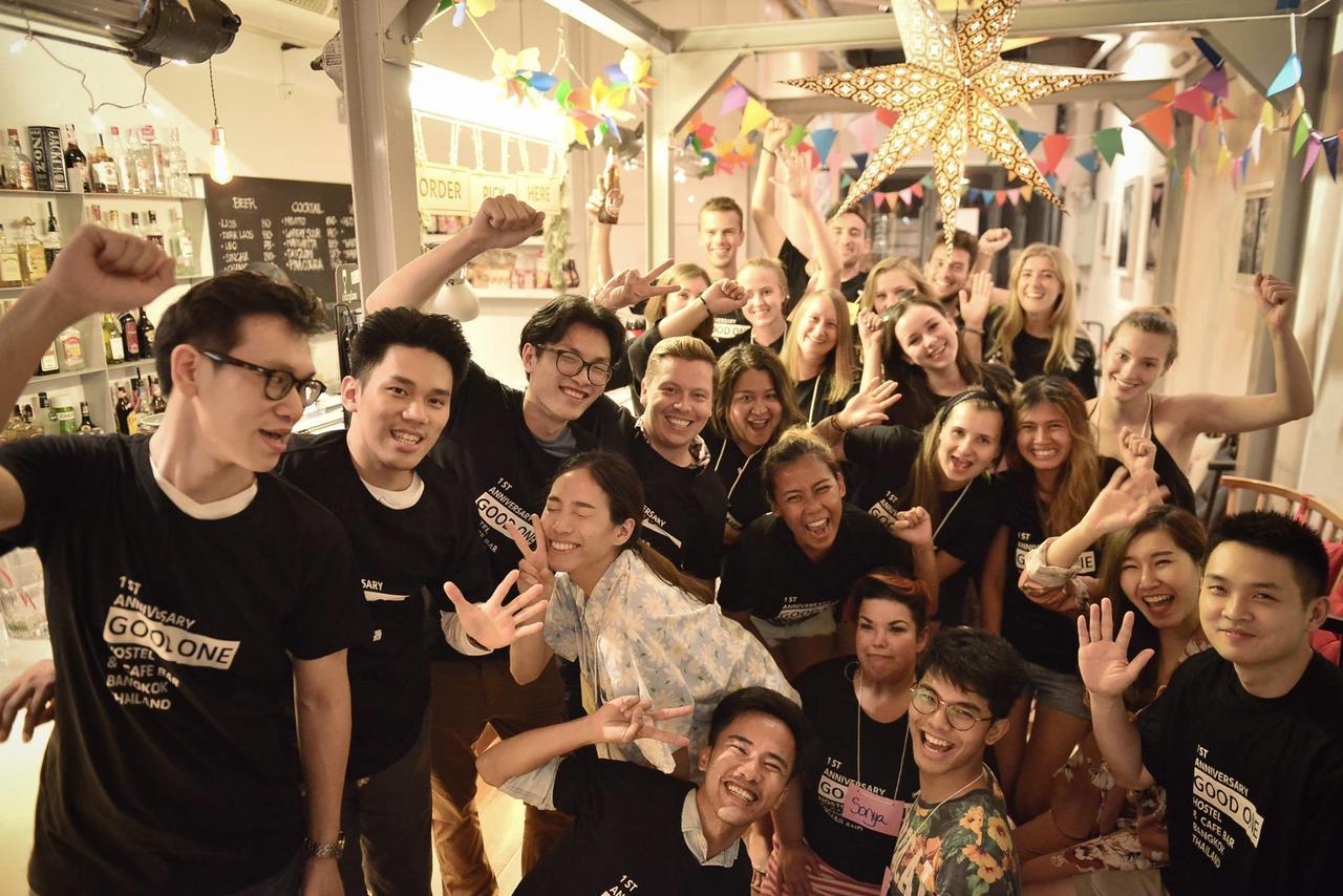 Good One Poshtel & Cafe Bar Hostel Bangkok Exterior foto