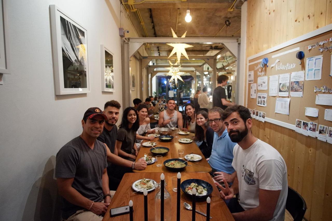 Good One Poshtel & Cafe Bar Hostel Bangkok Exterior foto