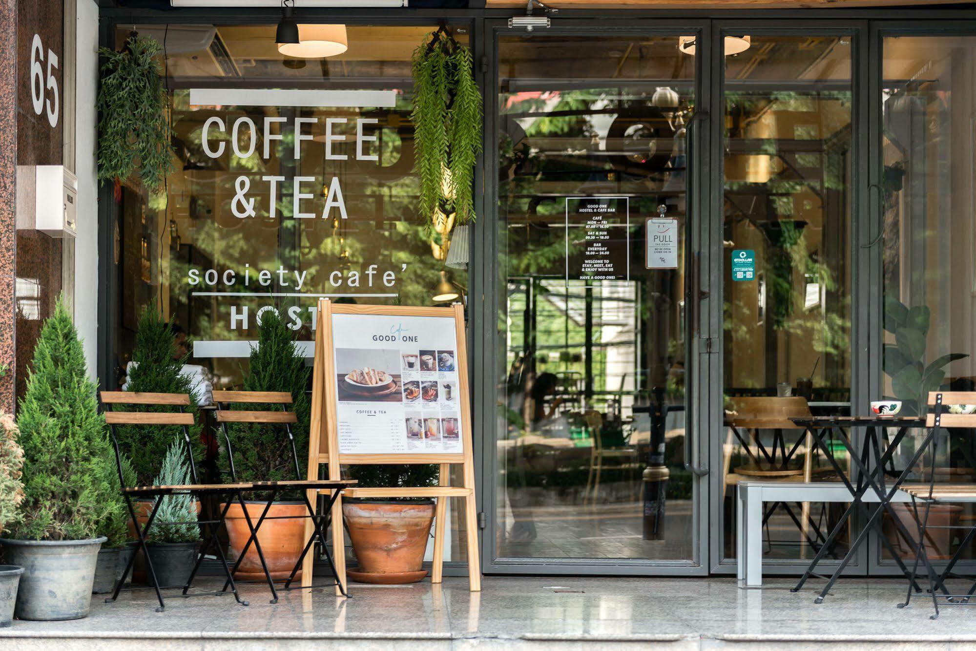 Good One Poshtel & Cafe Bar Hostel Bangkok Exterior foto